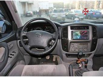 2006 Toyota Land Cruiser Images