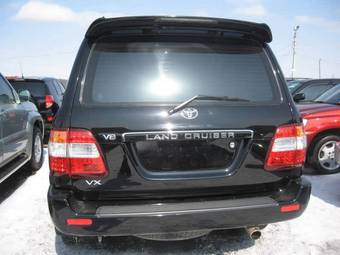 2006 Toyota Land Cruiser Photos