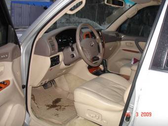 2006 Toyota Land Cruiser Photos