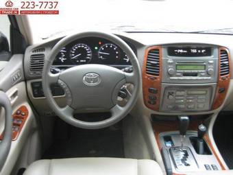 2006 Toyota Land Cruiser Photos