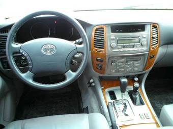 2006 Toyota Land Cruiser Pics