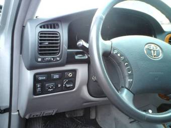 2006 Toyota Land Cruiser Pictures
