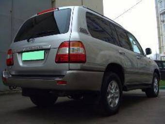2006 Toyota Land Cruiser Photos