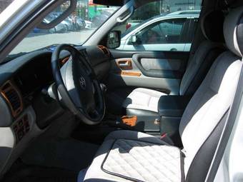 2006 Toyota Land Cruiser Photos