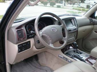 2006 Toyota Land Cruiser Pictures