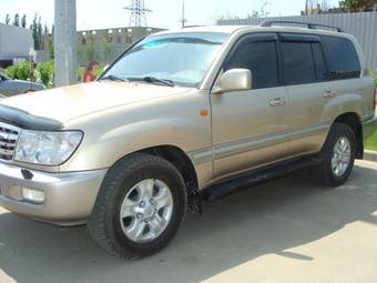 2006 Toyota Land Cruiser Pics