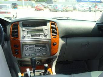 2006 Toyota Land Cruiser Pictures
