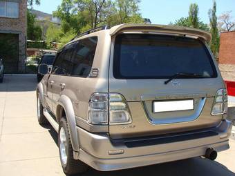 2006 Toyota Land Cruiser Pictures