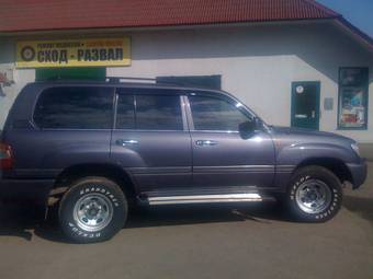 2006 Toyota Land Cruiser Photos