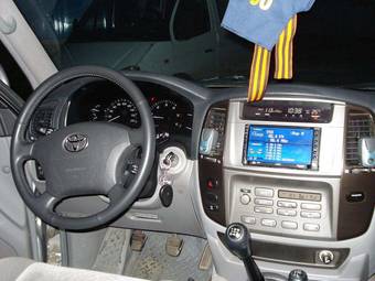 2006 Toyota Land Cruiser Pictures