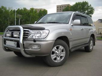 2006 Toyota Land Cruiser Pictures