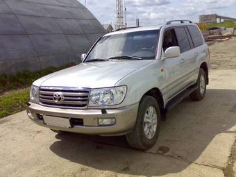 2006 Toyota Land Cruiser Pictures