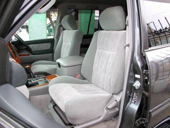 2006 Toyota Land Cruiser Pictures