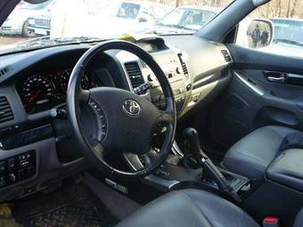 2006 Toyota Land Cruiser Pictures