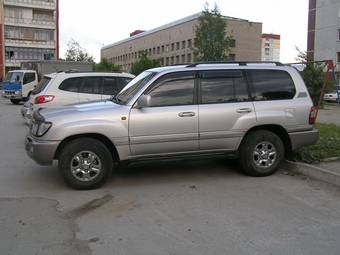 2006 Toyota Land Cruiser Pictures