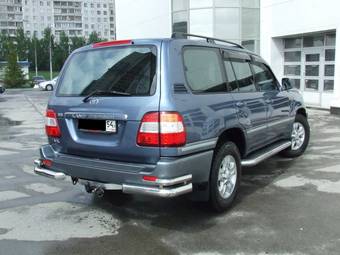 2006 Toyota Land Cruiser Photos