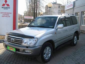 2006 Toyota Land Cruiser Photos