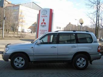 2006 Toyota Land Cruiser Pictures