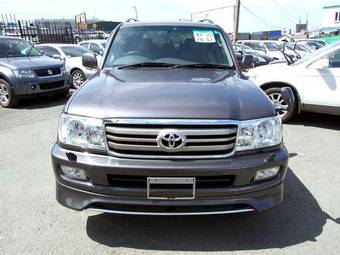 2006 Toyota Land Cruiser Photos