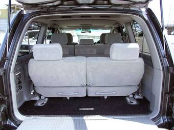 2006 Toyota Land Cruiser Images