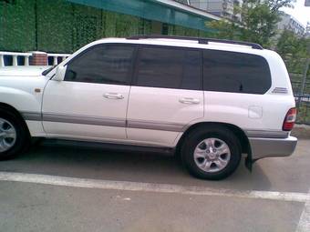 2006 Toyota Land Cruiser Photos