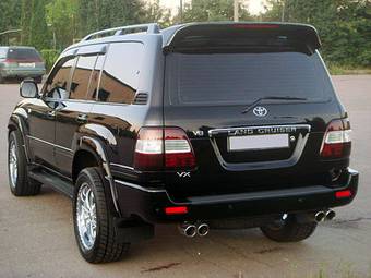 2006 Toyota Land Cruiser Pictures