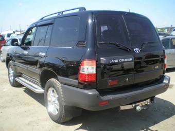 2006 Toyota Land Cruiser Pictures