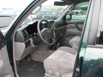 2006 Toyota Land Cruiser Photos