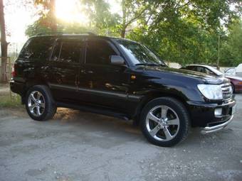 2006 Toyota Land Cruiser Photos