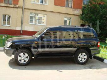 2006 Toyota Land Cruiser Photos
