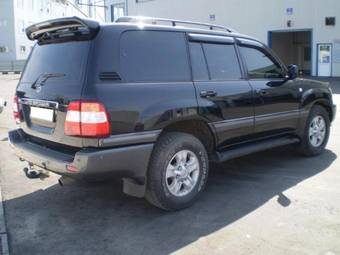 2006 Toyota Land Cruiser Photos