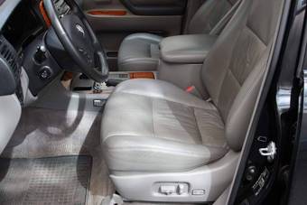 2006 Toyota Land Cruiser Pictures