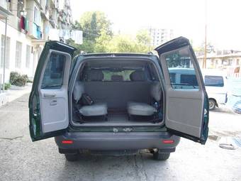 2006 Toyota Land Cruiser Photos