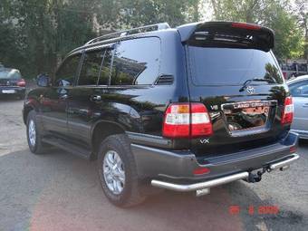 2006 Toyota Land Cruiser Photos