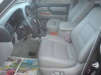 2006 Toyota Land Cruiser Photos