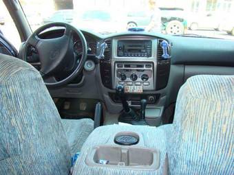 2006 Toyota Land Cruiser Photos