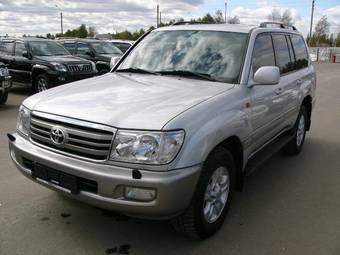 2006 Toyota Land Cruiser Photos