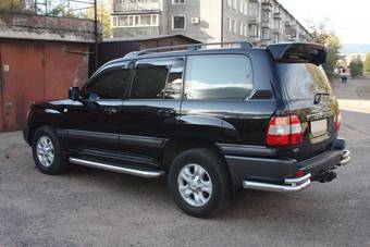 2006 Toyota Land Cruiser Photos