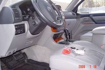 2007 Toyota Land Cruiser Pics