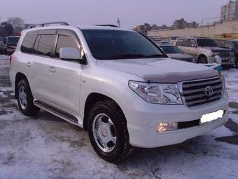 2007 Toyota Land Cruiser Pictures