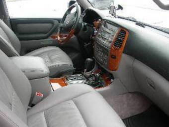 2007 Toyota Land Cruiser Photos