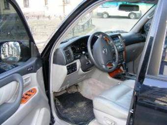 2007 Toyota Land Cruiser Images