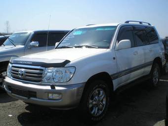 2007 Toyota Land Cruiser Photos