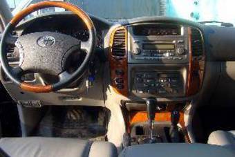 2007 Toyota Land Cruiser Photos