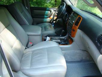 2007 Toyota Land Cruiser Pictures