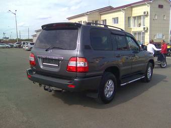 2007 Toyota Land Cruiser Photos