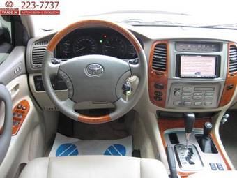 2007 Toyota Land Cruiser Photos