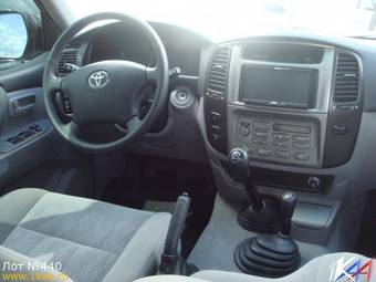 2007 Toyota Land Cruiser Photos