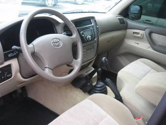 2007 Toyota Land Cruiser Photos