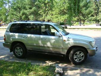 2007 Toyota Land Cruiser Photos